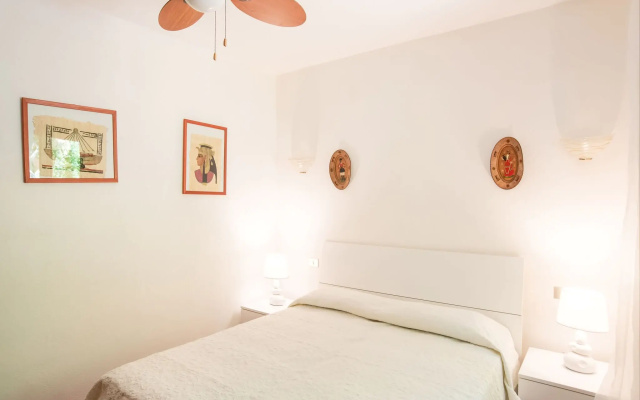 Elegant Apartment in Marinella Near Seabeach