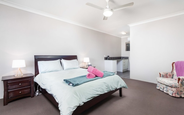 Archibald Hotel – Guest Rooms – Sydney