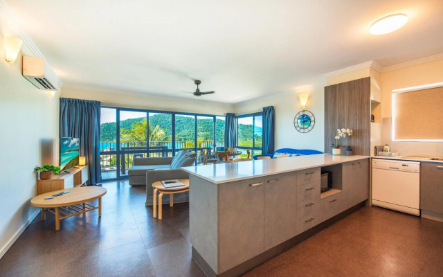 Coral Sea Vista Apartments