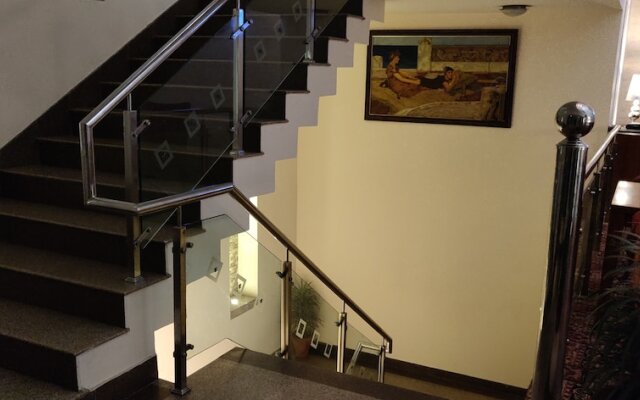 Hive Panipat Hotel