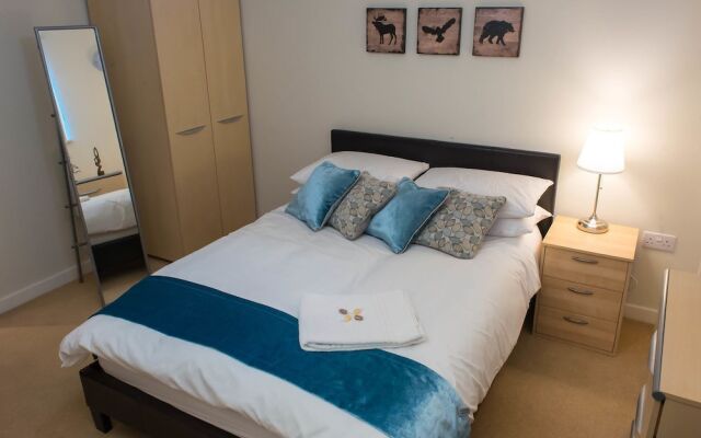 Royal Limehouse Apartment