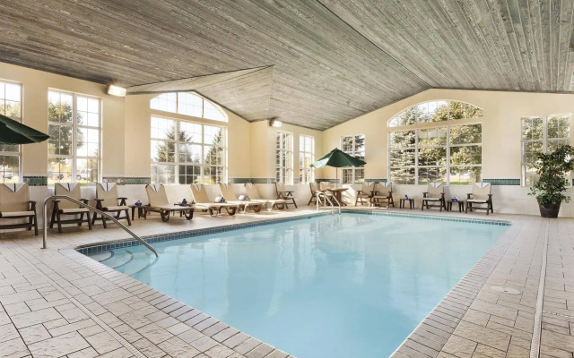 Country Inn & Suites by Radisson, Eagan, MN
