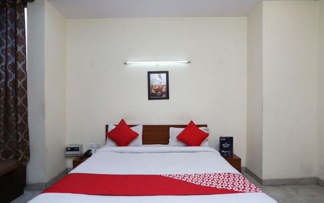 OYO Rooms Cyber Park II