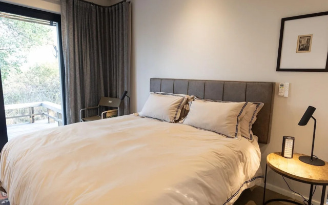 Villa in Hoedspruit With Hot Tub