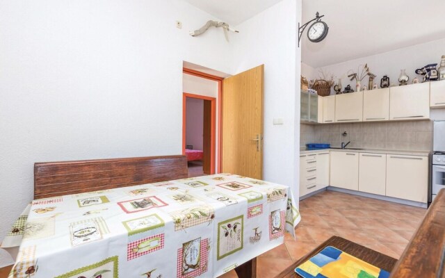 Stunning Home in Barbat With Wifi and 2 Bedrooms