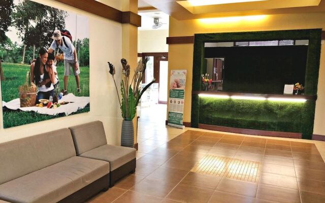 Shalom Hotel