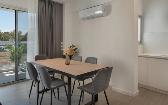 Phaedrus Living: Travertine Residences 101