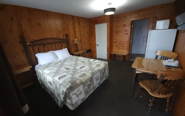 Outdoorsman  Motel