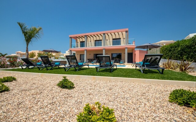 Villa Riviera