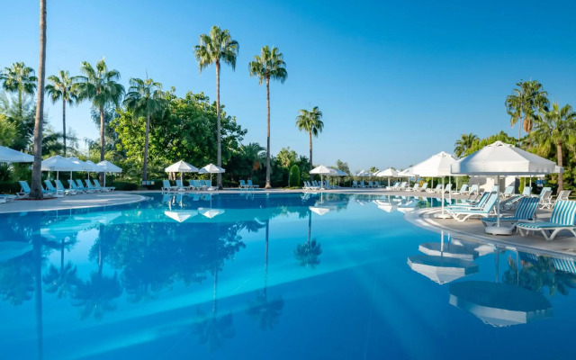 İz Flower Side Beach Hotel