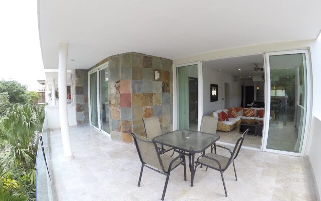 Mamitas Village 201-A by Playa Silvestre