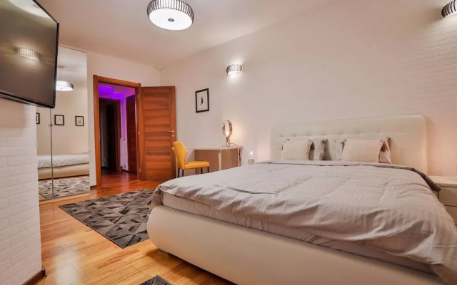 Wild Orchids of Bucharest