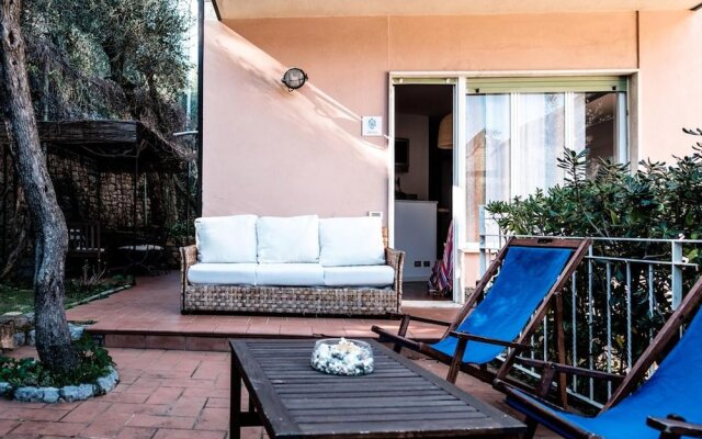 Apartment with 2 Bedrooms in Lago, with Enclosed Garden - 700 M From the Beach