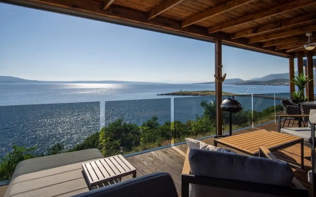 Seaside Deluxe Escape at Klenovica Camping
