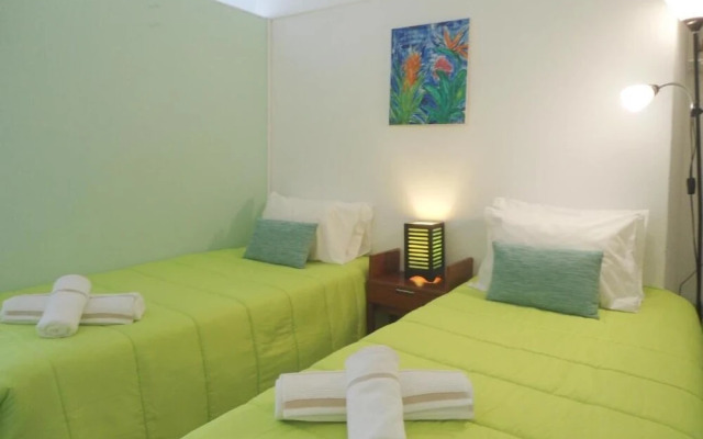 Sunny Apartment with pool by the sea