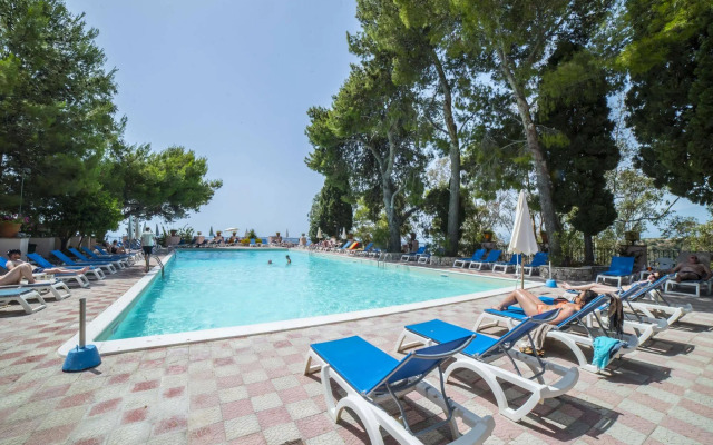 Excelsior Palace Hotel