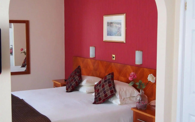 Mayfair Hotel