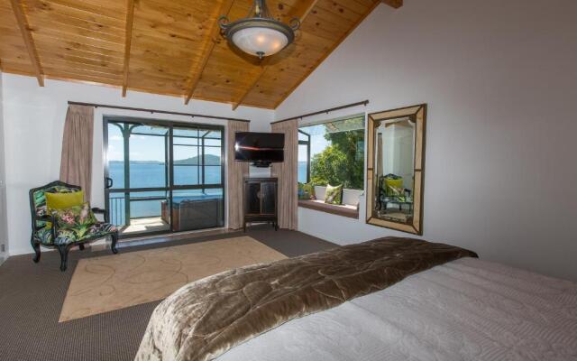 On The Point - Lake Rotorua