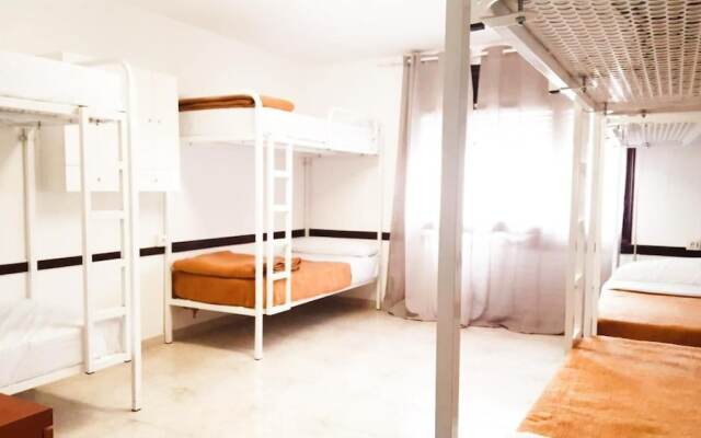 Hostel Penedes