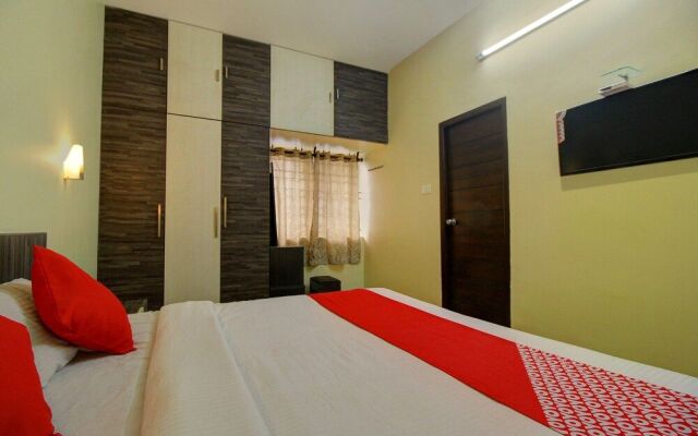OYO 22536 Vishaak Inn