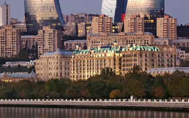 Отель Fairmont Baku at the Flame Towers