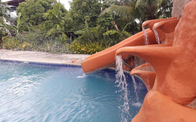 Relaxing Garden Resort