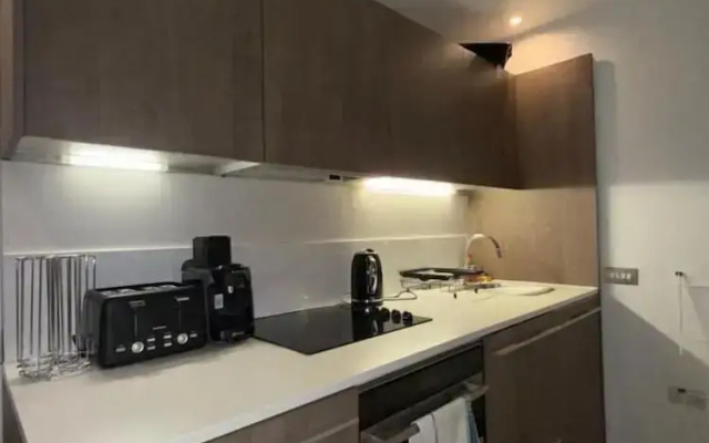 Spacious 3-br Apt in Central, Birmingham