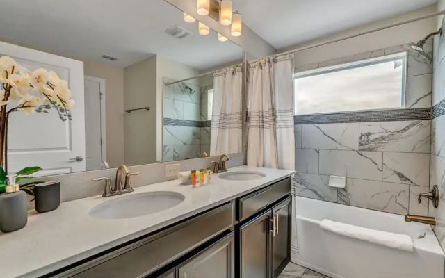 Private Pool Themed Bedrooms Free Waterpark!