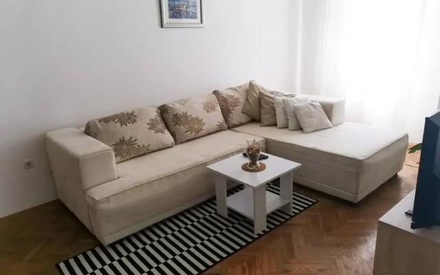 Jurmar - With Terrace - A1