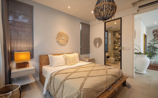 Maison Jolie Villa by Betterplace – Guest Rooms – Tibubeneng