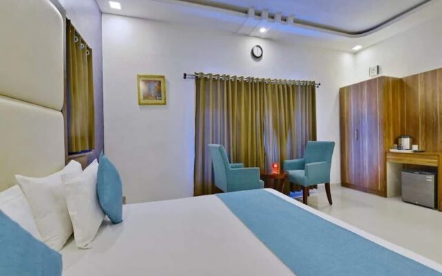 OYO 3422 Hotel Golden Berry