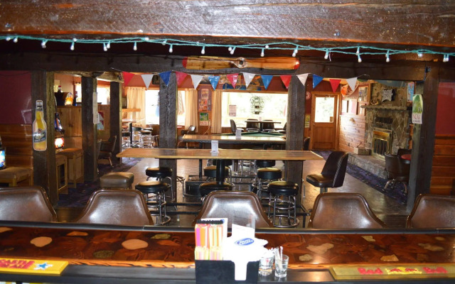 Rimrock Lodge
