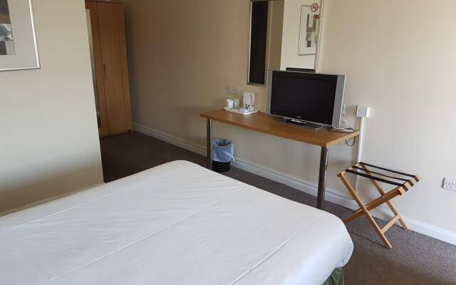 The Plough Motel  Restaurant