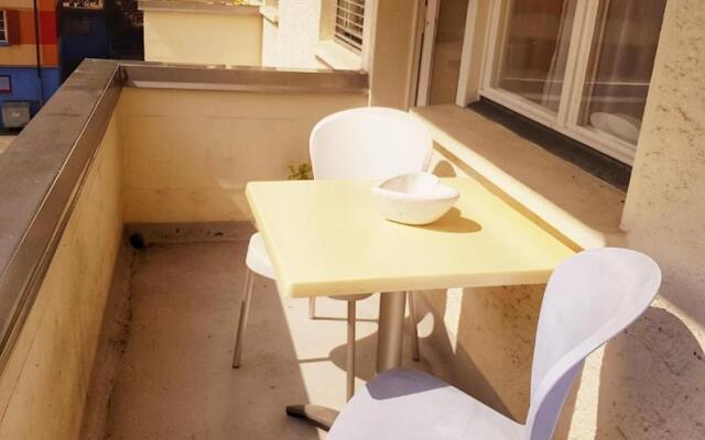 Easy Living Apartments