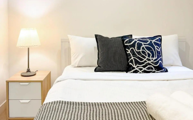 BPM Brighton APT with Garden LG1 – Guest Rooms – Melbourne