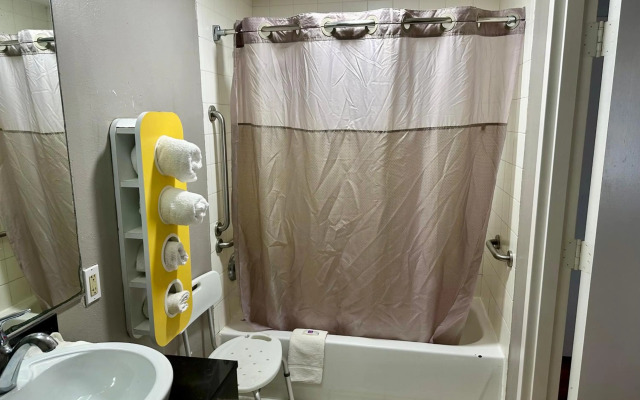 Motel 6 West Monroe, LA