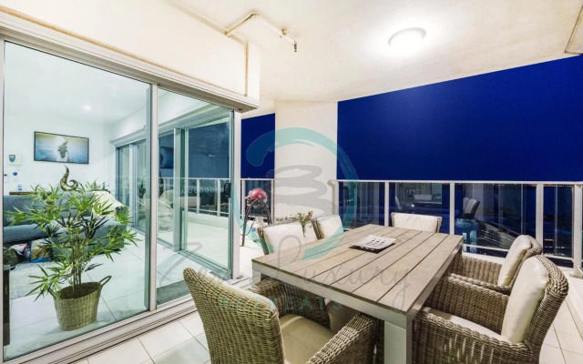 ZEN BY THE WATER - Darwin's Premier Ocean View Family Retreat