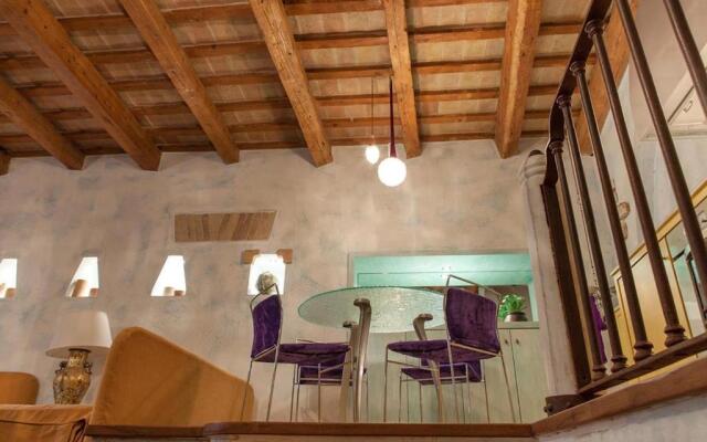 MarcheAmore - Il Passaggio Segreto, luxury loft with private courtyard