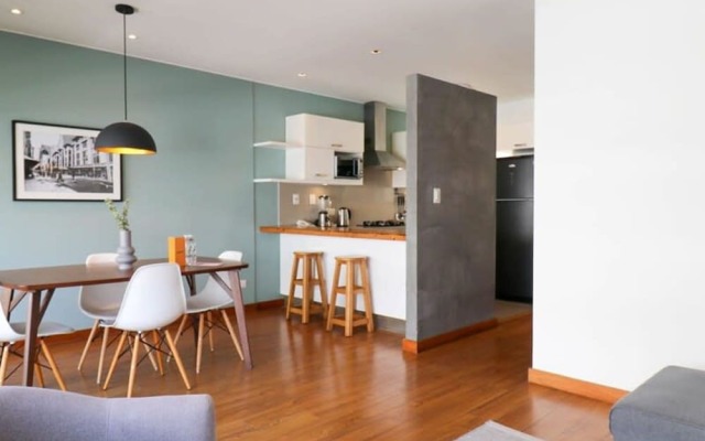 w Lovely 2BR With Balcony in Miraflores