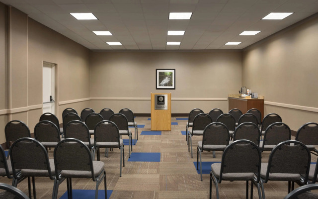 Comfort Inn & Suites Presidential - Downtown Little Rock