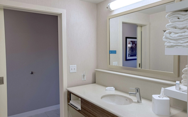 Hampton Inn by Hilton Amesbury