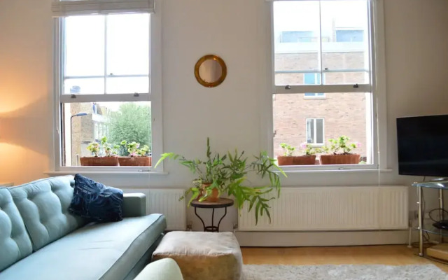 Spacious 2 Bedroom Apartment in Stoke Newington