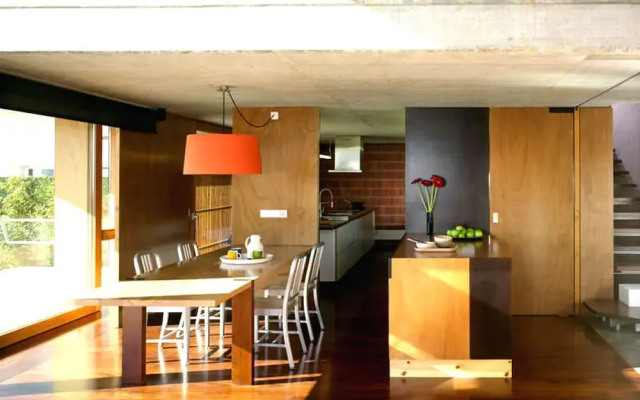 Santa Monica Holiday House