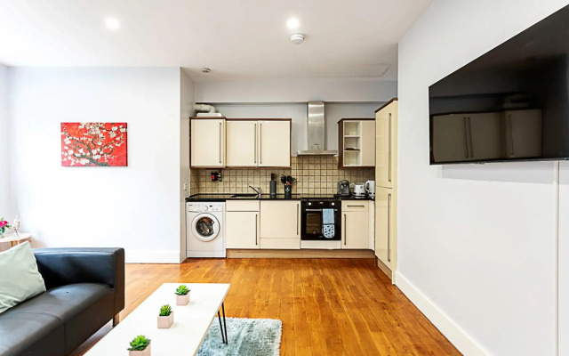 Modern Clapham Apartment