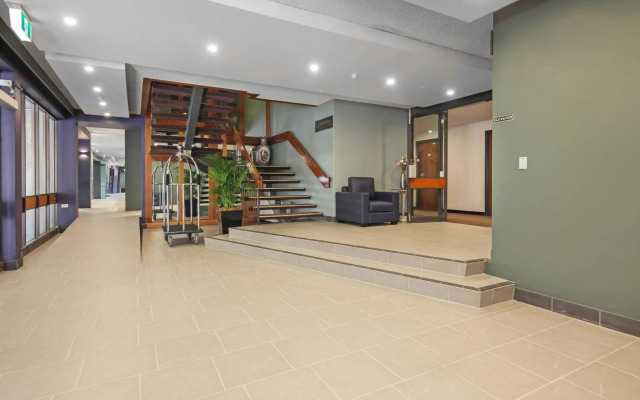 Belconnen Way Hotel Motel and Serviced Apartments