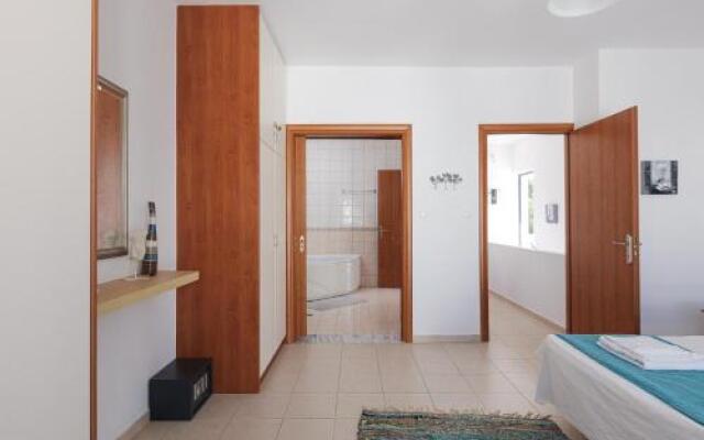 Plakoti Holiday Village