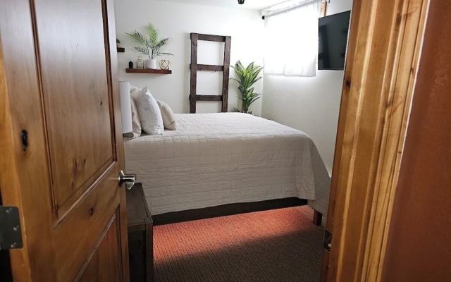 Alpenglow One Bedroom One Bath A09