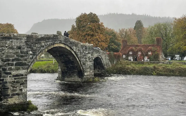 Tyn Y Fron Country House