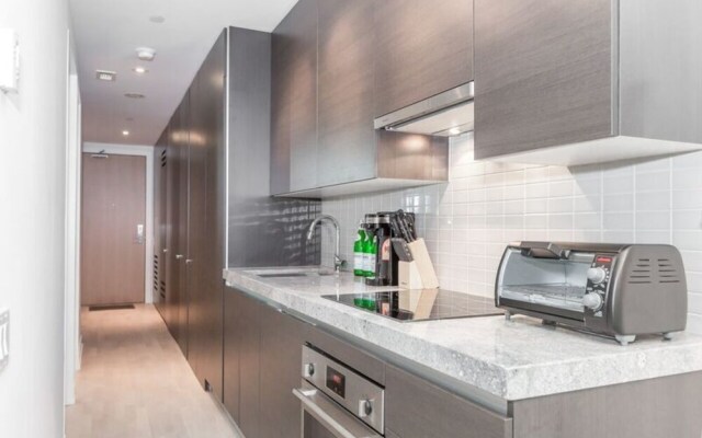 Amazing 1BR in Popular King West
