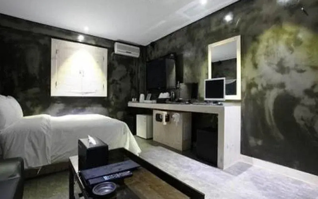 One Night And Two Days, Incheon